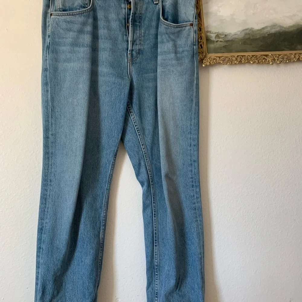 B SIDES arts midrise - Picture 2 of 4